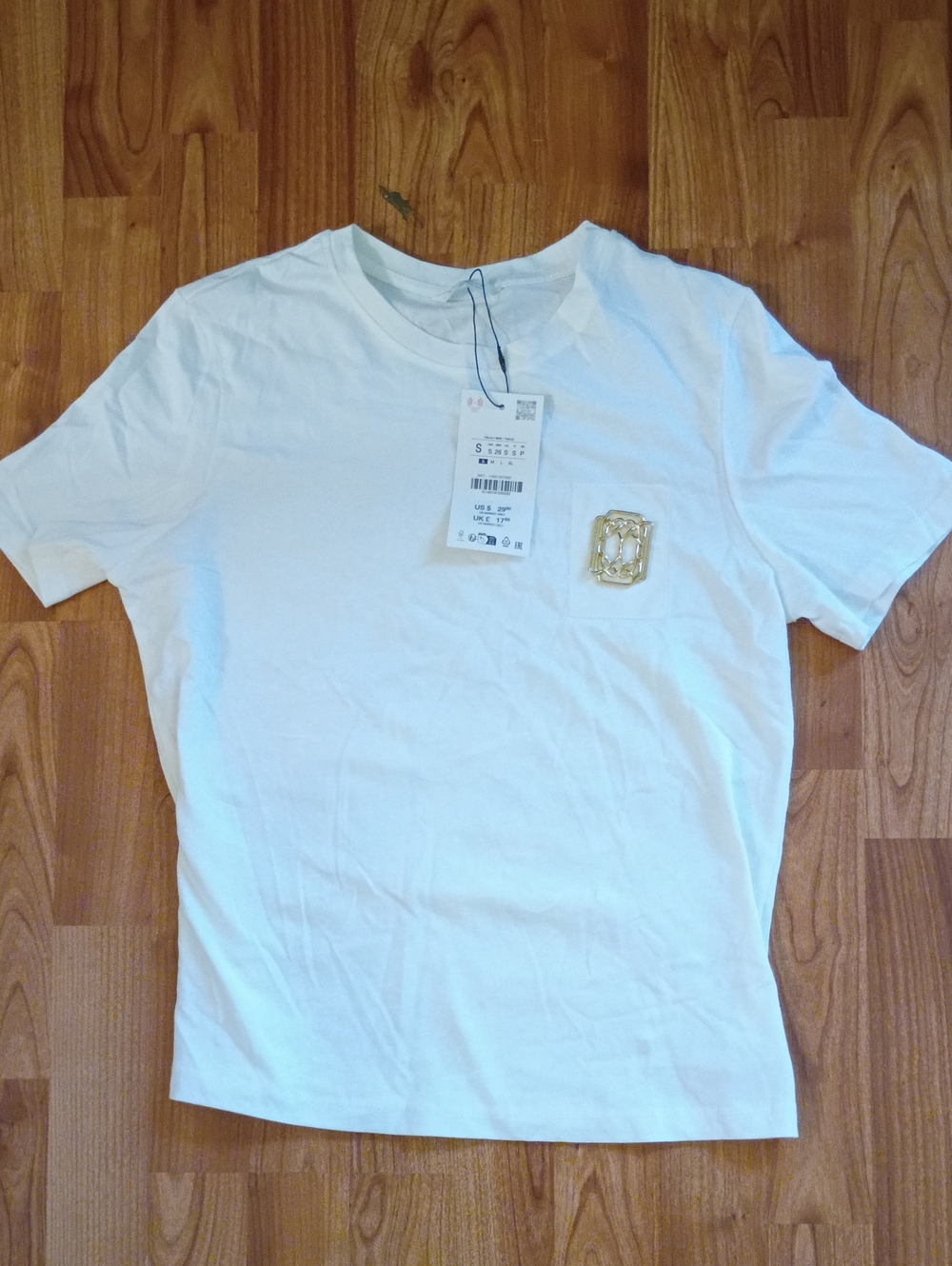 Zara White Short Sleeve Tee with Gold Emblem